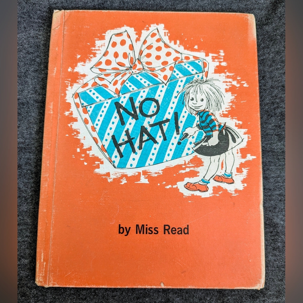 Vintage 'No Hat!' Book by Miss Read, Published By Houghton Mifflin